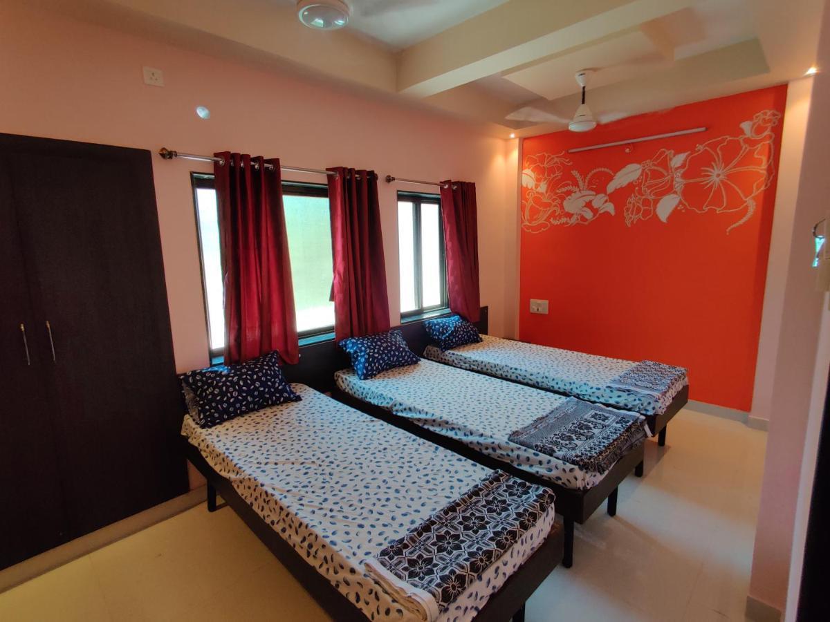 Bandekar Home Stay Mālvan Екстериор снимка