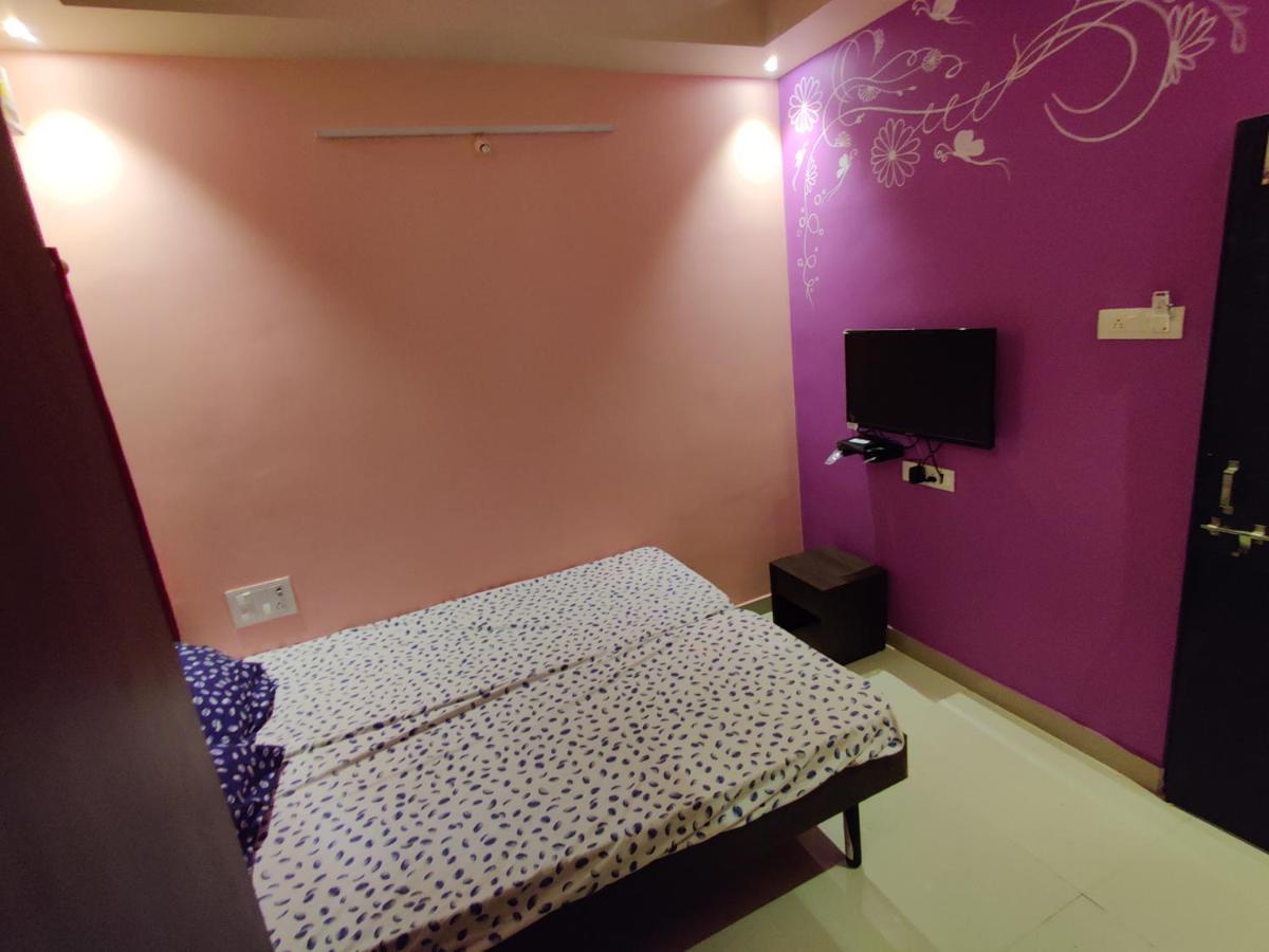 Bandekar Home Stay Mālvan Екстериор снимка