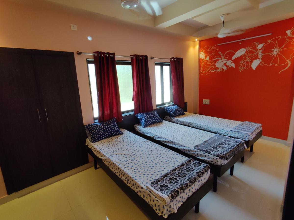 Bandekar Home Stay Mālvan Екстериор снимка